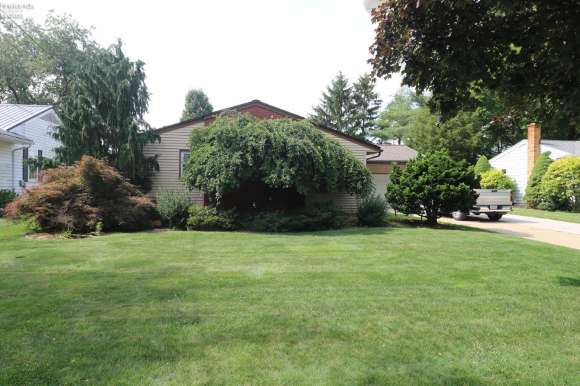 25 Chippewa Drive, Milan, 44846, 4 Bedrooms Bedrooms, ,3 BathroomsBathrooms,Residential,For Sale,Chippewa,20262740