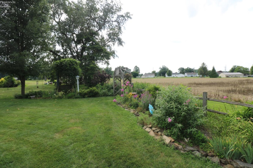 25 Chippewa Drive, Milan, 44846, 4 Bedrooms Bedrooms, ,3 BathroomsBathrooms,Residential,For Sale,Chippewa,20262740