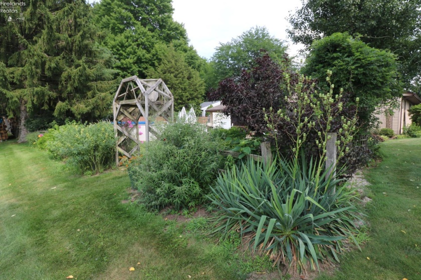 25 Chippewa Drive, Milan, 44846, 4 Bedrooms Bedrooms, ,3 BathroomsBathrooms,Residential,For Sale,Chippewa,20262740