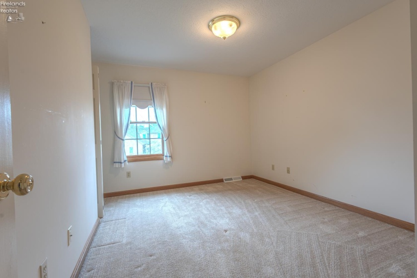 303 Canterbury Drive, Huron, 44839, 4 Bedrooms Bedrooms, ,4 BathroomsBathrooms,Residential,For Sale,Canterbury,20262574