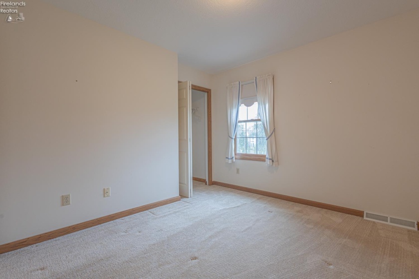 303 Canterbury Drive, Huron, 44839, 4 Bedrooms Bedrooms, ,4 BathroomsBathrooms,Residential,For Sale,Canterbury,20262574