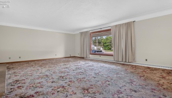 114 Leavitt Road, Amherst, 44001, 3 Bedrooms Bedrooms, ,3 BathroomsBathrooms,Residential,For Sale,Leavitt,20262711