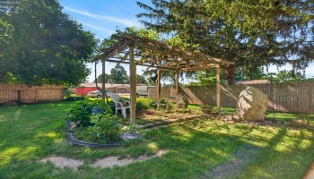 114 Leavitt Road, Amherst, 44001, 3 Bedrooms Bedrooms, ,3 BathroomsBathrooms,Residential,For Sale,Leavitt,20262711