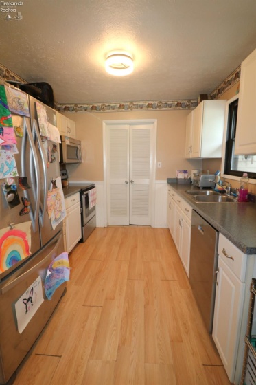 1025 Jackson Street, Vermilion, 44089, 3 Bedrooms Bedrooms, ,1 BathroomBathrooms,Residential,For Sale,Jackson,20262697