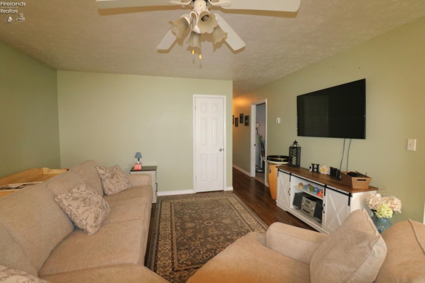 1025 Jackson Street, Vermilion, 44089, 3 Bedrooms Bedrooms, ,1 BathroomBathrooms,Residential,For Sale,Jackson,20262697