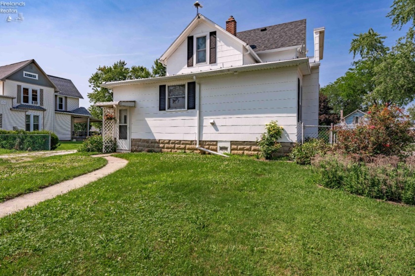 523 Madison Street, Gibsonburg, 43431, 4 Bedrooms Bedrooms, ,2 BathroomsBathrooms,Residential,For Sale,Madison,20262730