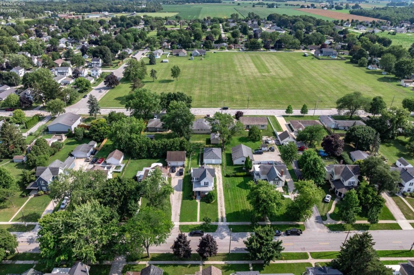 523 Madison Street, Gibsonburg, 43431, 4 Bedrooms Bedrooms, ,2 BathroomsBathrooms,Residential,For Sale,Madison,20262730