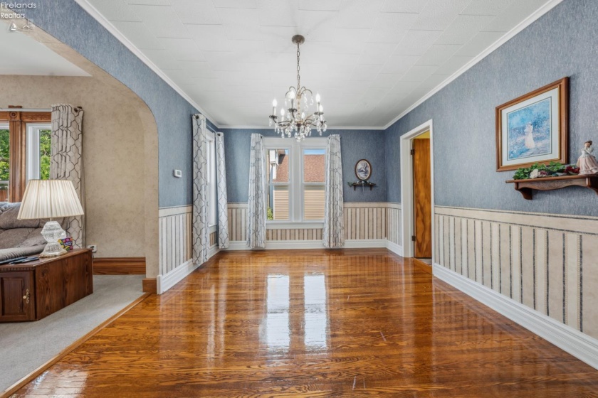 523 Madison Street, Gibsonburg, 43431, 4 Bedrooms Bedrooms, ,2 BathroomsBathrooms,Residential,For Sale,Madison,20262730