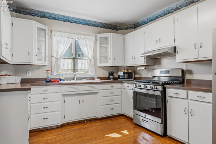 523 Madison Street, Gibsonburg, 43431, 4 Bedrooms Bedrooms, ,2 BathroomsBathrooms,Residential,For Sale,Madison,20262730