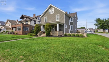245 Melmore Street, Tiffin, 44883, 3 Bedrooms Bedrooms, ,3 BathroomsBathrooms,Residential,For Sale,Melmore,20262576 245 Melmore Street, Tiffin, 44883, 3 Bedrooms Bedrooms, ,3 BathroomsBathrooms,Residential,For Sale,Melmore,20262576