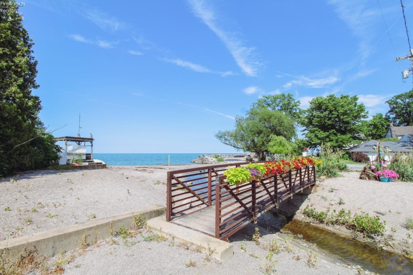 41 Poplar Street, Huron, 44839, 3 Bedrooms Bedrooms, ,2 BathroomsBathrooms,Residential,For Sale,Poplar,20262595