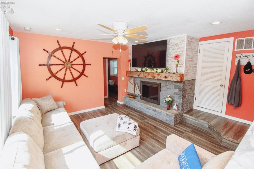 41 Poplar Street, Huron, 44839, 3 Bedrooms Bedrooms, ,2 BathroomsBathrooms,Residential,For Sale,Poplar,20262595