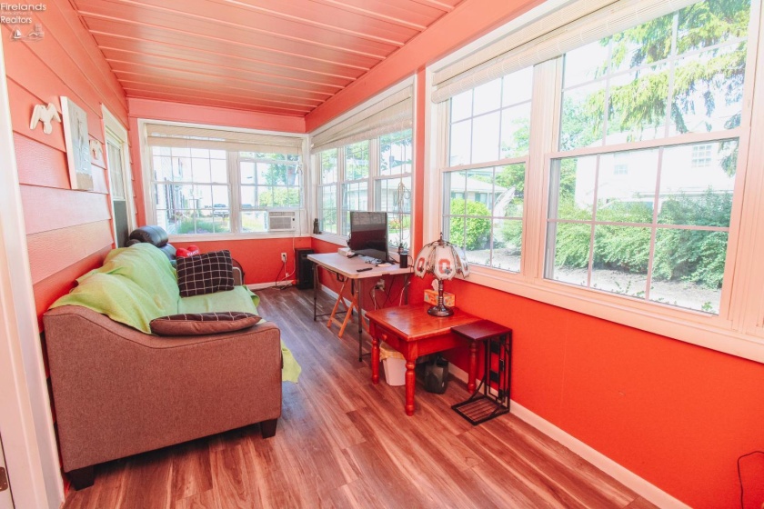 41 Poplar Street, Huron, 44839, 3 Bedrooms Bedrooms, ,2 BathroomsBathrooms,Residential,For Sale,Poplar,20262595