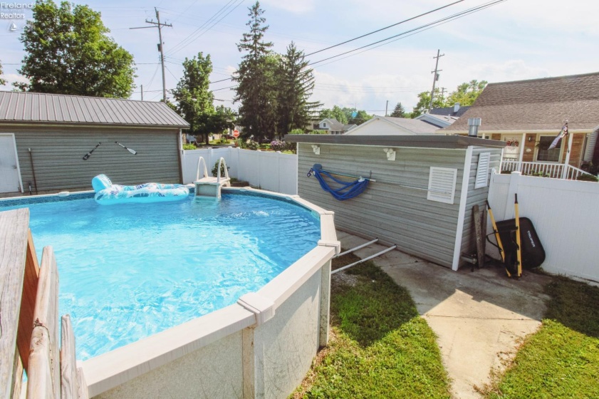 41 Poplar Street, Huron, 44839, 3 Bedrooms Bedrooms, ,2 BathroomsBathrooms,Residential,For Sale,Poplar,20262595