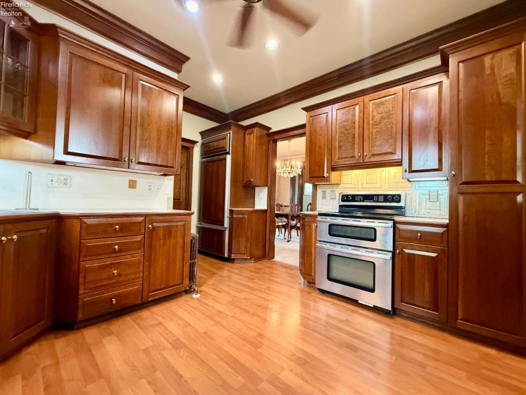 1104 Wayne Street, Sandusky, 44870, 4 Bedrooms Bedrooms, ,3 BathroomsBathrooms,Residential,For Sale,Wayne,20262686