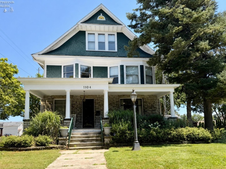 1104 Wayne Street, Sandusky, 44870, 4 Bedrooms Bedrooms, ,3 BathroomsBathrooms,Residential,For Sale,Wayne,20262686