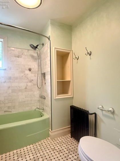 1104 Wayne Street, Sandusky, 44870, 4 Bedrooms Bedrooms, ,3 BathroomsBathrooms,Residential,For Sale,Wayne,20262686