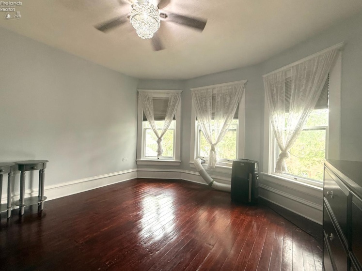 1104 Wayne Street, Sandusky, 44870, 4 Bedrooms Bedrooms, ,3 BathroomsBathrooms,Residential,For Sale,Wayne,20262686