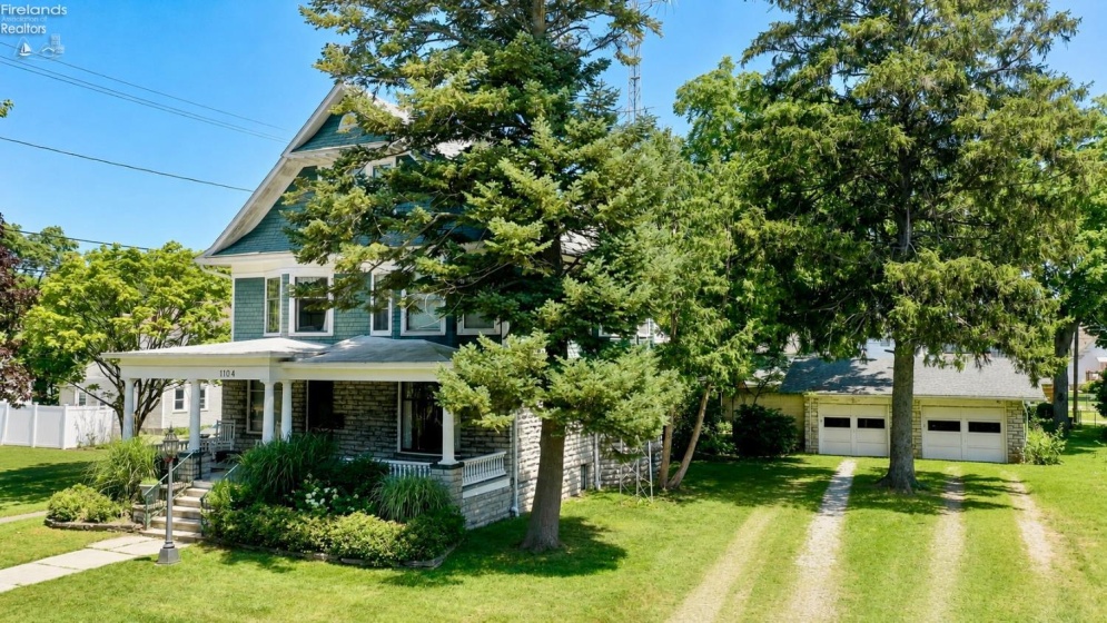 1104 Wayne Street, Sandusky, 44870, 4 Bedrooms Bedrooms, ,3 BathroomsBathrooms,Residential,For Sale,Wayne,20262686
