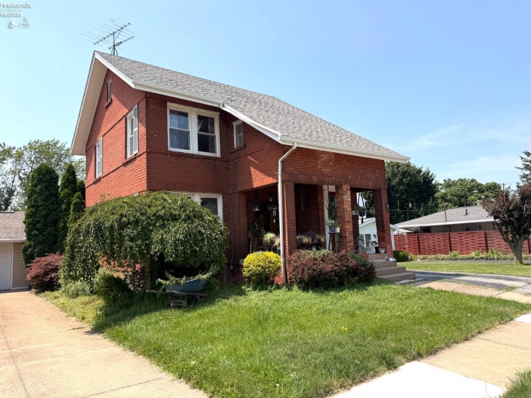 1023 Winnebago Avenue, Sandusky, 44870, 3 Bedrooms Bedrooms, ,2 BathroomsBathrooms,Residential,For Sale,Winnebago,20262759