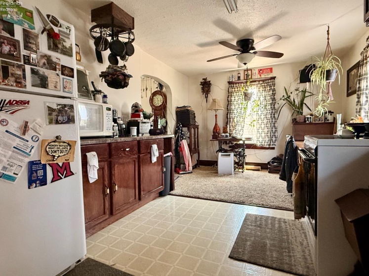 1023 Winnebago Avenue, Sandusky, 44870, 3 Bedrooms Bedrooms, ,2 BathroomsBathrooms,Residential,For Sale,Winnebago,20262759