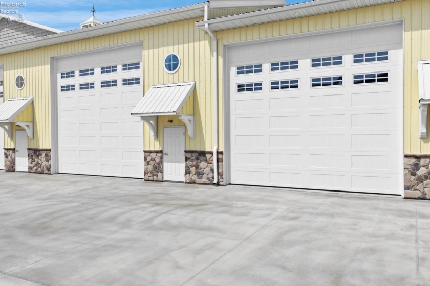 2656 Harbor Road, Port Clinton, 43452, ,1 BathroomBathrooms,Residential,For Sale,Harbor,20262773
