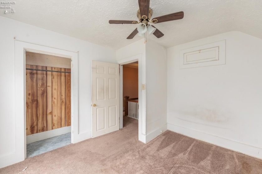 118 Hickory Street, Bellevue, 44811, 3 Bedrooms Bedrooms, ,2 BathroomsBathrooms,Residential,For Sale,Hickory,20262579