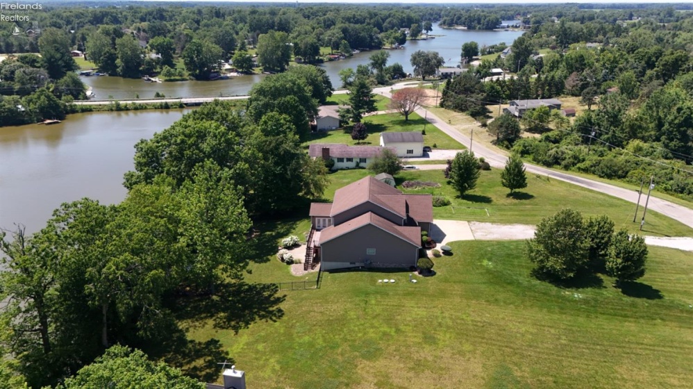 1140 Meadowview Drive, Willard, 44890, 4 Bedrooms Bedrooms, ,4 BathroomsBathrooms,Residential,For Sale,Meadowview,20262698