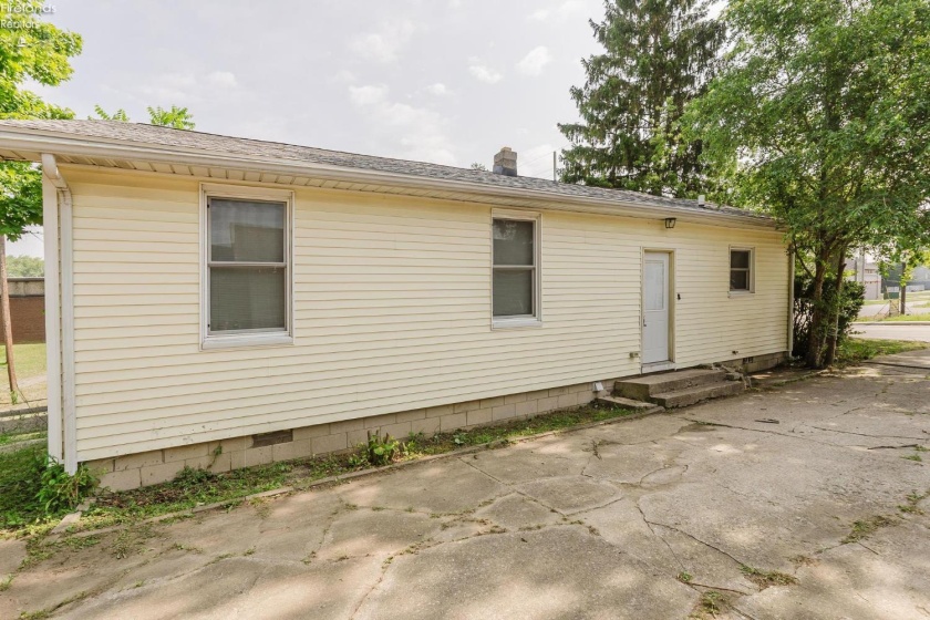 122 Fifth Street, Fremont, 43420, 3 Bedrooms Bedrooms, ,1 BathroomBathrooms,Residential,For Sale,Fifth,20262714