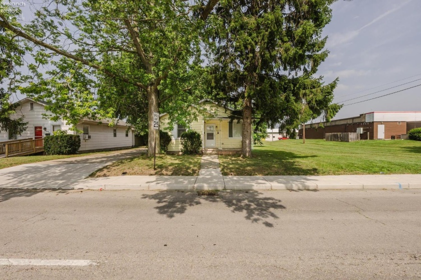 122 Fifth Street, Fremont, 43420, 3 Bedrooms Bedrooms, ,1 BathroomBathrooms,Residential,For Sale,Fifth,20262714