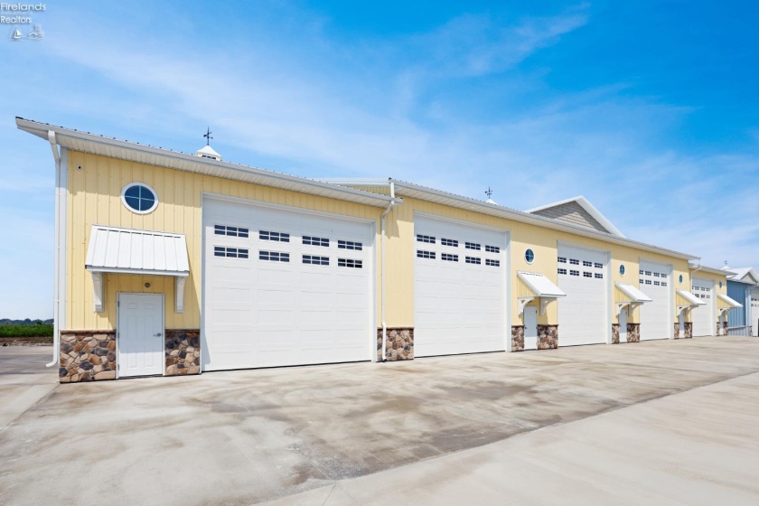 2656 Harbor Road, Port Clinton, 43452, ,1 BathroomBathrooms,Residential,For Sale,Harbor,20262778