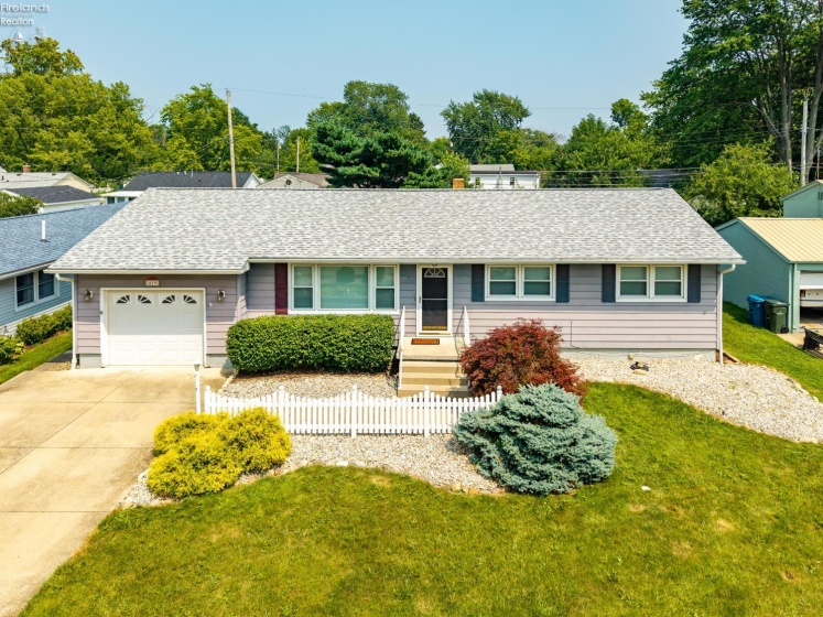 429 Morton Road, Vermilion, 44089, 3 Bedrooms Bedrooms, ,2 BathroomsBathrooms,Residential,For Sale,Morton,20262680