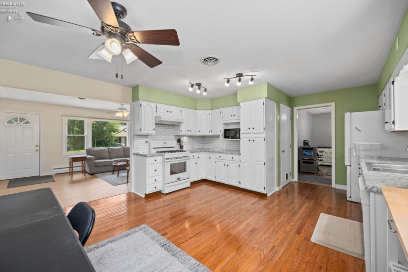 429 Morton Road, Vermilion, 44089, 3 Bedrooms Bedrooms, ,2 BathroomsBathrooms,Residential,For Sale,Morton,20262680