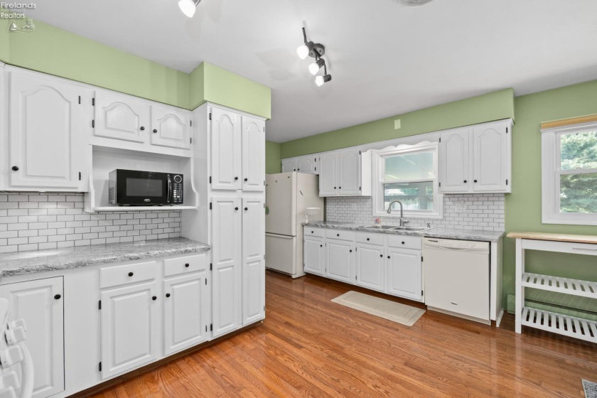 429 Morton Road, Vermilion, 44089, 3 Bedrooms Bedrooms, ,2 BathroomsBathrooms,Residential,For Sale,Morton,20262680