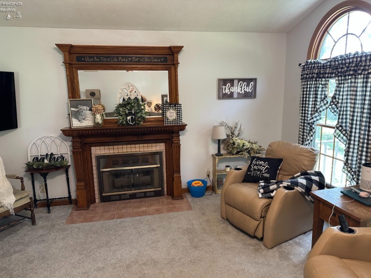 603 W Main St, Bellevue, 44811, 2 Bedrooms Bedrooms, ,2 BathroomsBathrooms,Residential,For Sale,W Main St,20262752