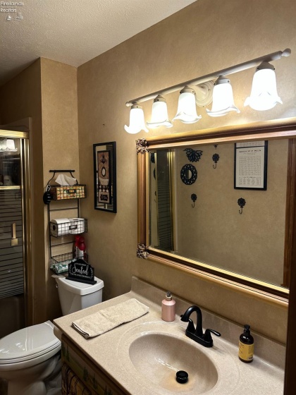 603 W Main St, Bellevue, 44811, 2 Bedrooms Bedrooms, ,2 BathroomsBathrooms,Residential,For Sale,W Main St,20262752