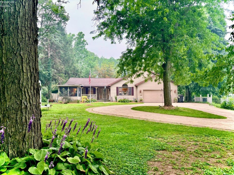 603 W Main St, Bellevue, 44811, 2 Bedrooms Bedrooms, ,2 BathroomsBathrooms,Residential,For Sale,W Main St,20262752