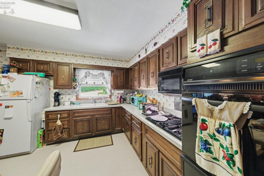 1223 Brookview Drive, Huron, 44839, 3 Bedrooms Bedrooms, ,2 BathroomsBathrooms,Residential,For Sale,Brookview,20262790