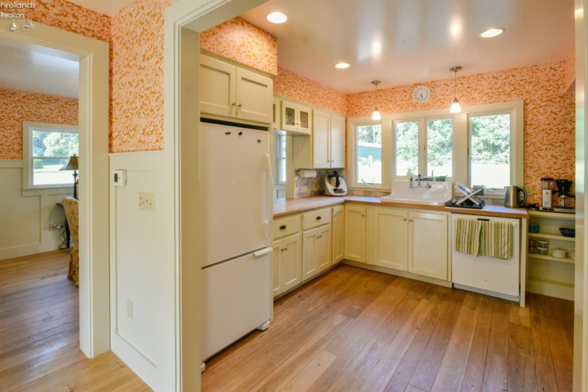 2863 Bell Road, Mansfield, 44904, 6 Bedrooms Bedrooms, ,5 BathroomsBathrooms,Residential,For Sale,Bell,20262792