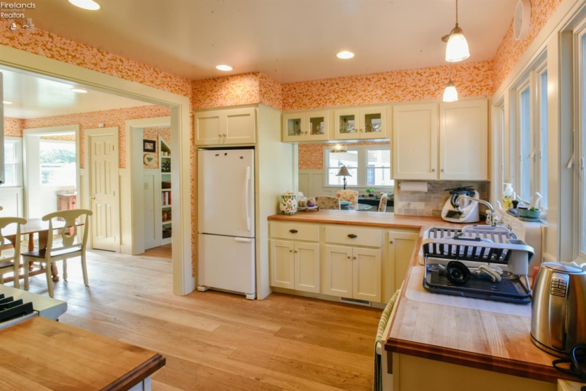 2863 Bell Road, Mansfield, 44904, 6 Bedrooms Bedrooms, ,5 BathroomsBathrooms,Residential,For Sale,Bell,20262792