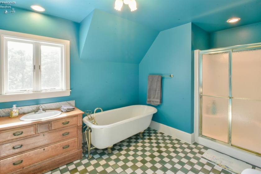 2863 Bell Road, Mansfield, 44904, 6 Bedrooms Bedrooms, ,5 BathroomsBathrooms,Residential,For Sale,Bell,20262792
