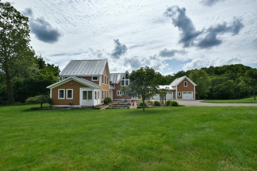 2863 Bell Road, Mansfield, 44904, 6 Bedrooms Bedrooms, ,5 BathroomsBathrooms,Residential,For Sale,Bell,20262792