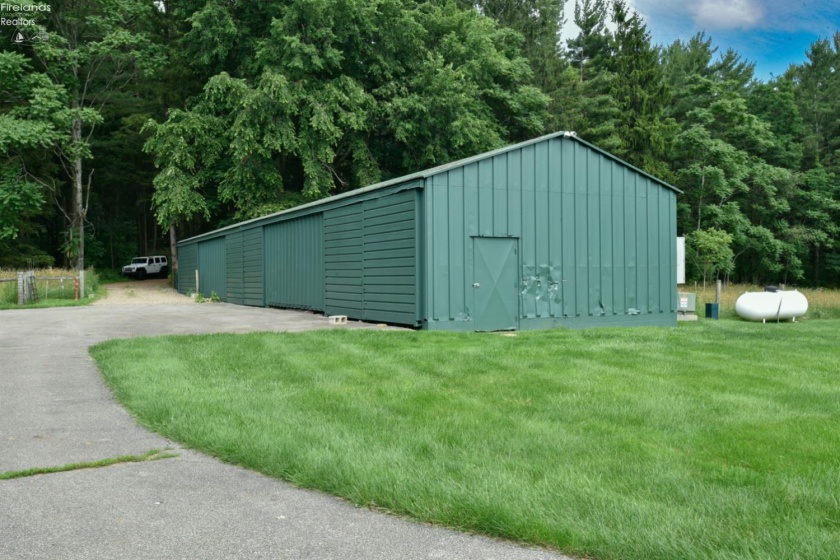 2863 Bell Road, Mansfield, 44904, 6 Bedrooms Bedrooms, ,5 BathroomsBathrooms,Residential,For Sale,Bell,20262792