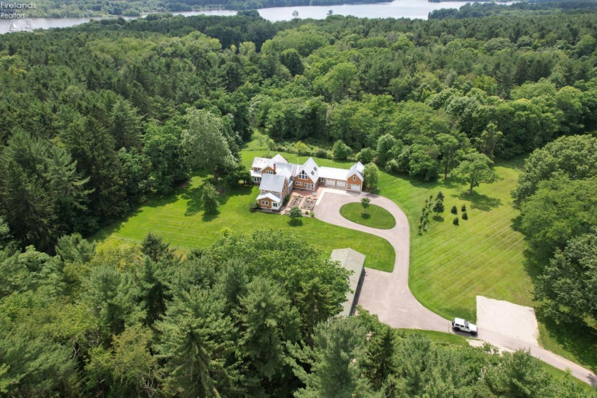 2863 Bell Road, Mansfield, 44904, 6 Bedrooms Bedrooms, ,5 BathroomsBathrooms,Residential,For Sale,Bell,20262792