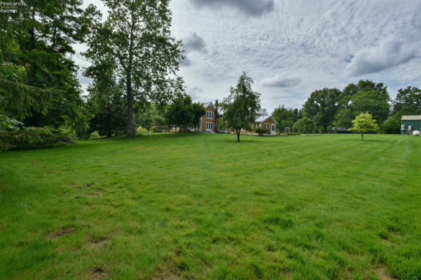2863 Bell Road, Mansfield, 44904, 6 Bedrooms Bedrooms, ,5 BathroomsBathrooms,Residential,For Sale,Bell,20262792