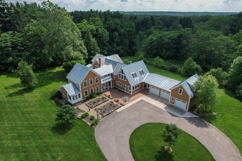 2863 Bell Road, Mansfield, 44904, 6 Bedrooms Bedrooms, ,5 BathroomsBathrooms,Residential,For Sale,Bell,20262792