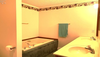 1013 Cherokee Crossing, Wapakoneta, 45895, 3 Bedrooms Bedrooms, ,3 BathroomsBathrooms,Residential,For Sale,Cherokee,20262460