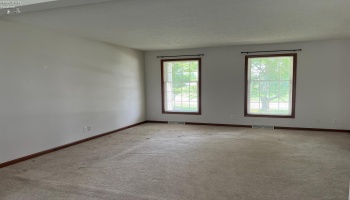 1013 Cherokee Crossing, Wapakoneta, 45895, 3 Bedrooms Bedrooms, ,3 BathroomsBathrooms,Residential,For Sale,Cherokee,20262460