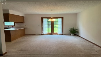 1013 Cherokee Crossing, Wapakoneta, 45895, 3 Bedrooms Bedrooms, ,3 BathroomsBathrooms,Residential,For Sale,Cherokee,20262460