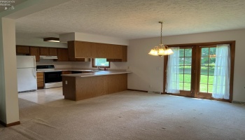 1013 Cherokee Crossing, Wapakoneta, 45895, 3 Bedrooms Bedrooms, ,3 BathroomsBathrooms,Residential,For Sale,Cherokee,20262460